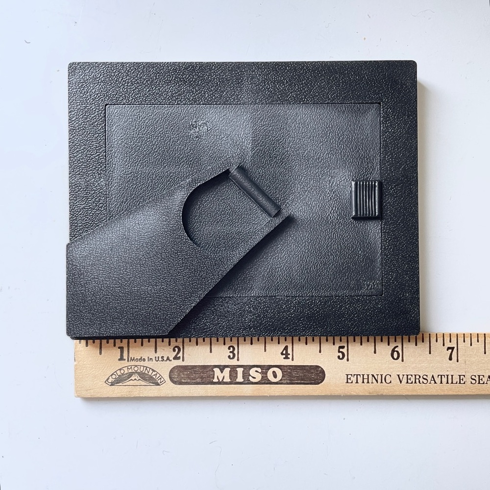 90s Vintage Brass Cold Mountain Miso Oval Picture Frame Botanical Oval Opening - Picture 4 of 4